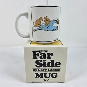1982 The Far Side Gary Larson Coffee Mug Dogs Attack OZ Stoneware w/ Box